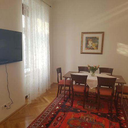Urban Serviced Apartments Вена Номер фото