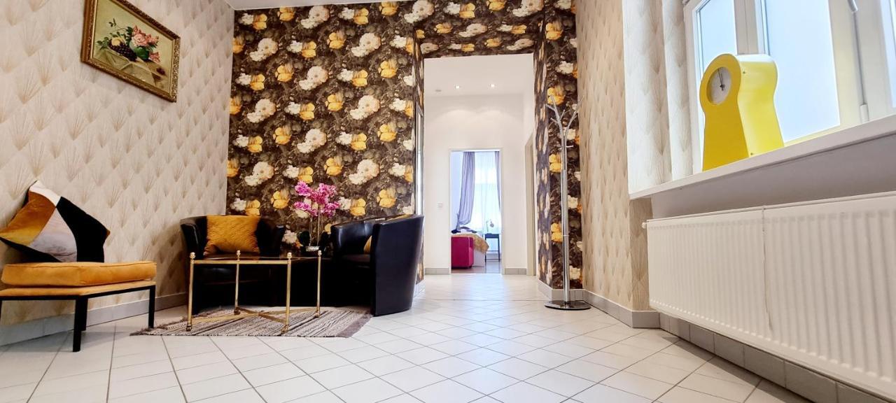 Urban Serviced Apartments Вена Экстерьер фото