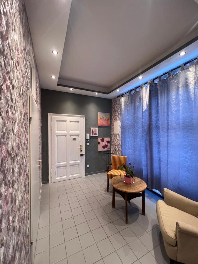 Urban Serviced Apartments Вена Экстерьер фото