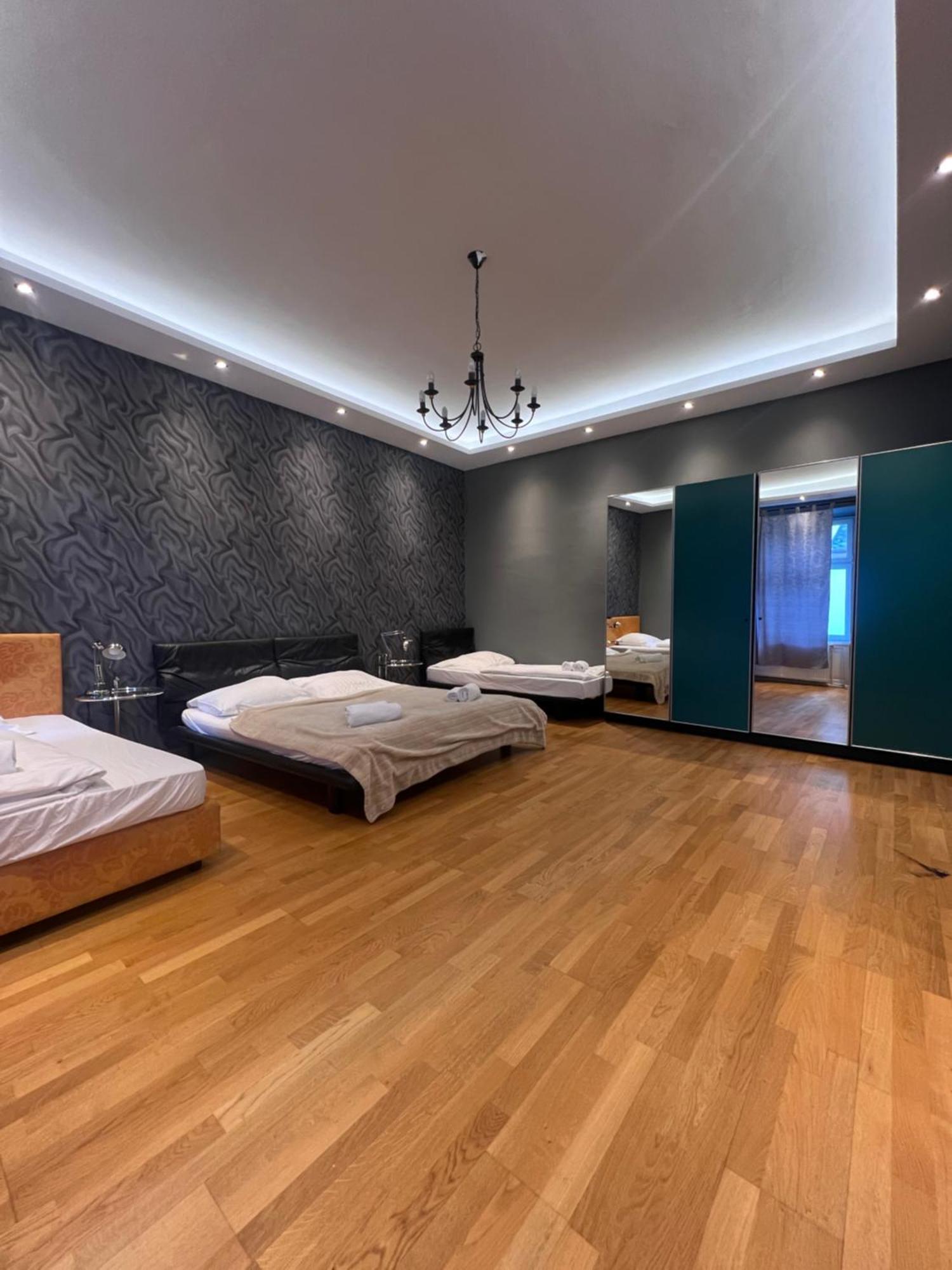 Urban Serviced Apartments Вена Экстерьер фото